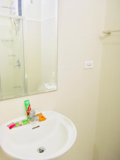 Bathroom 2, Wind Suites Tagaytay at SMDC, Tagaytay City