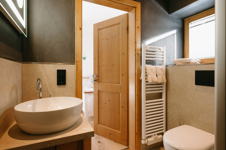 Bathroom 5, Ferienhaus Heimhof, Garmisch-Partenkirchen