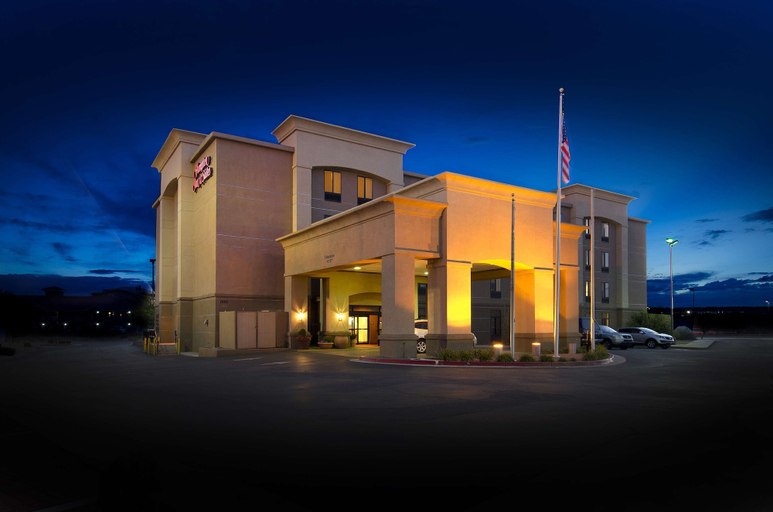 Exterior & Views 2, Hampton Inn & Suites Gallup, McKinley