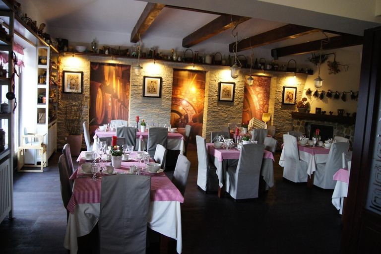 Food & Drinks, Bialy Bor Rooms, Grudziądz City