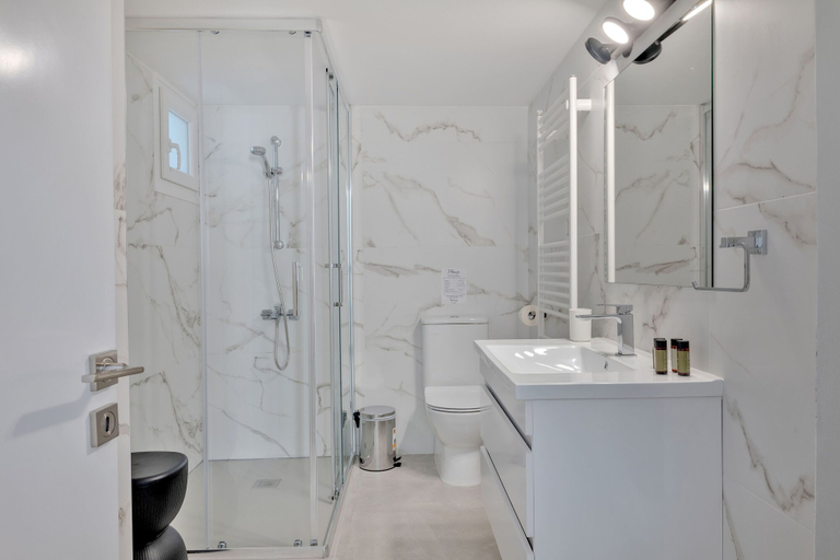 Bathroom 3, Phaedrus Living: Luxury Residence Faneromeni, Larnaca