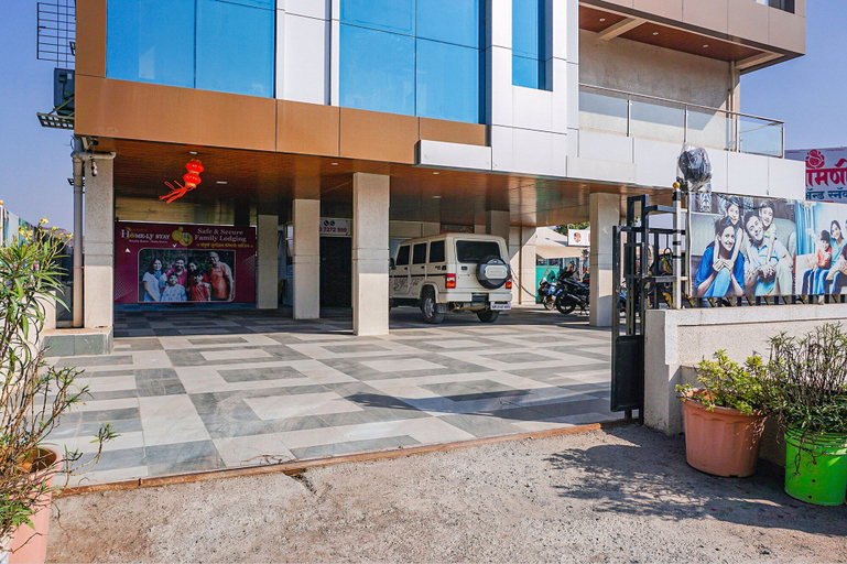 Exterior & Views 2, Fabhotel Spot Light, Pune