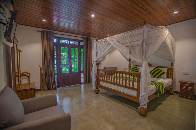Bedroom 2, Avenra Cottage, Ella