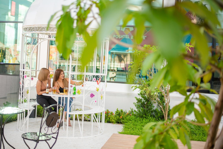 Food & Drinks 5, Play Poshtel & Cafe, Mueang Krabi