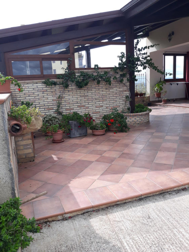 Others 5, La casa di Bia, Palermo
