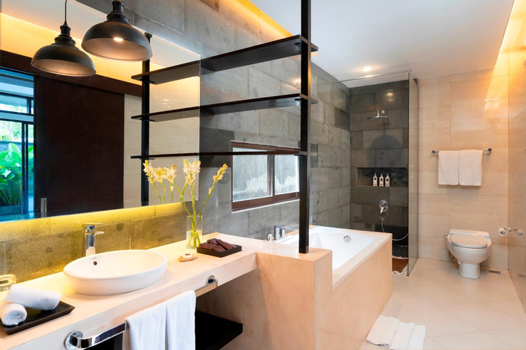 Bathroom 12
