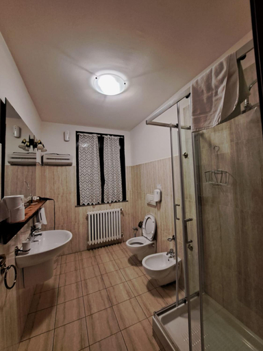 Others 4, Affittacamere Da Franco, Parma