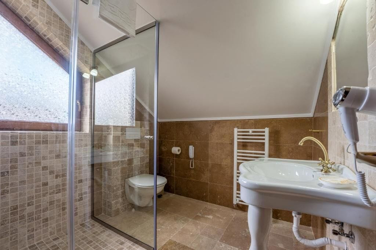 Bathroom 4, Hotel PrincesSophie, Sighisoara