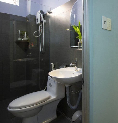 Bathroom 4, CouCou Homestead I, District 1