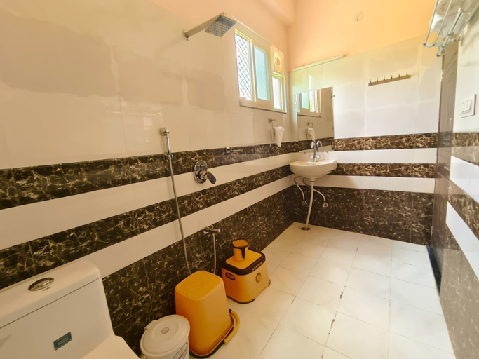 Bathroom 3, Darshan Villa, Udaipur