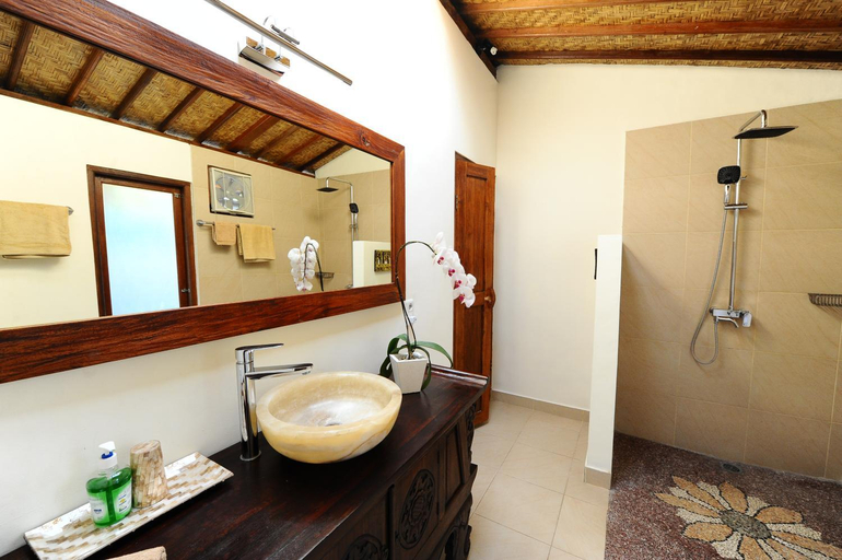 Bathroom 2, Villa Paradise, Gianyar