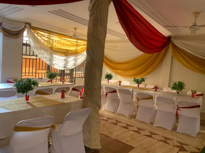 Food & Drinks, SWATSON HOTEL -APPIADU, Kumasi