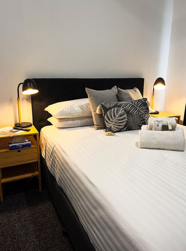 Bedroom 3, Manjimup Hotel, Manjimup