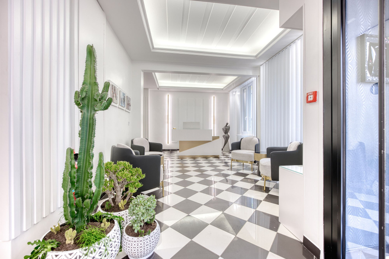 Others 3, Hotel Camelia Nation, Paris