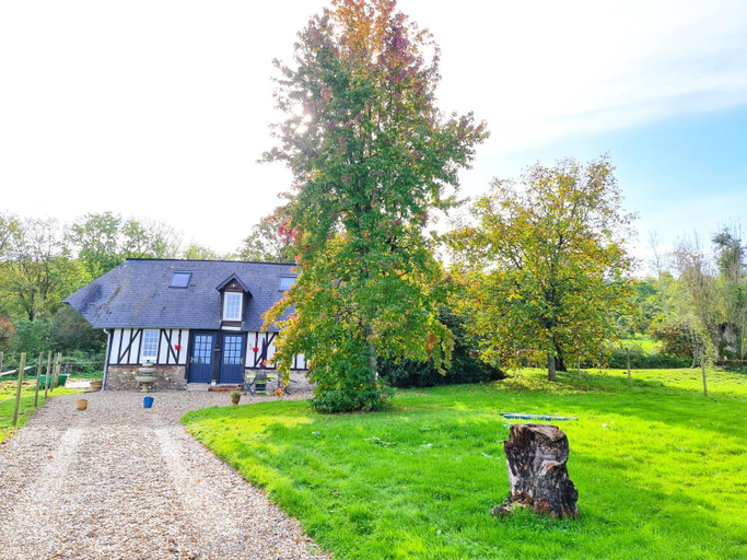 Others 2, Maison normande, Eure