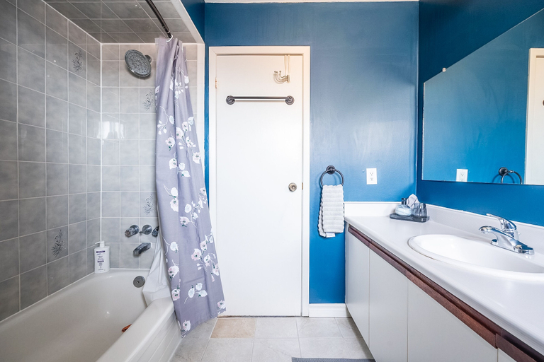 Bathroom 4, GLOBALSTAY Tranquil Family Retreat, York