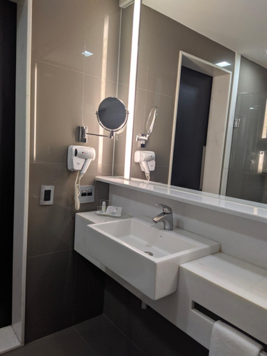 Bathroom 4, Mercure Uberlandia Plaza Shopping Hotel, Uberlândia