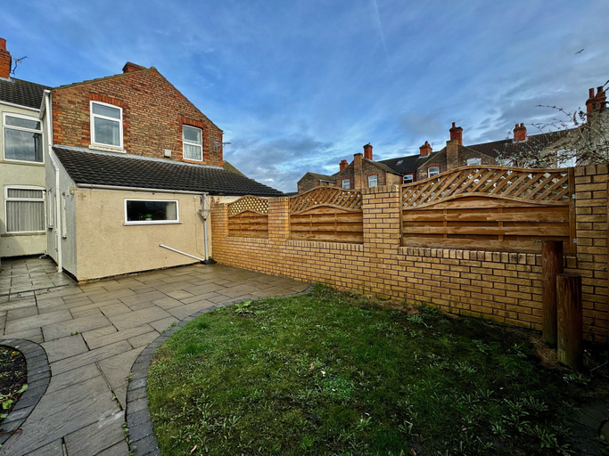Exterior & Views 2, Freeston House - Charm Townhouse, Lincolnshire