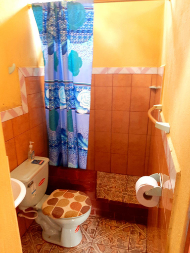 Bathroom 2, Alojamiento Sumak Kawsay, Santa Cruz