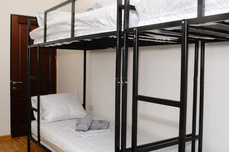 Others 5, Kenut Hostel, Yerevan