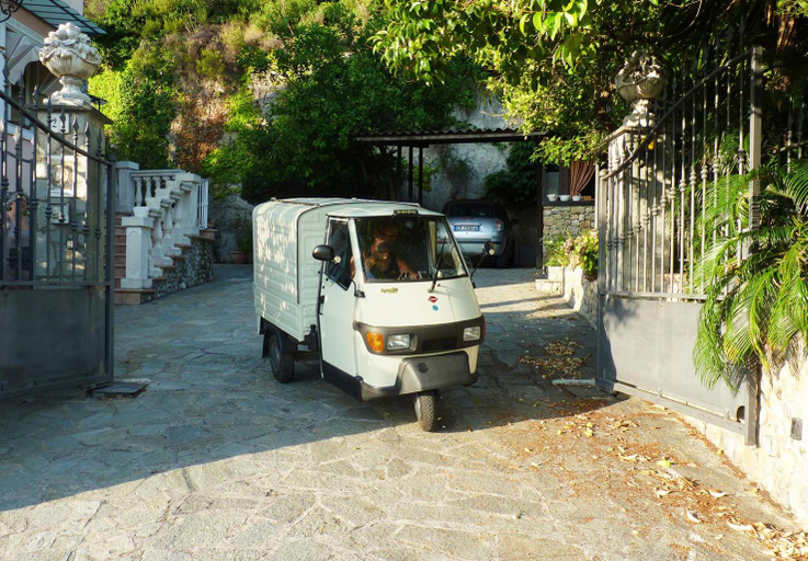 Others 4, La tana del tasso Ventimiglia, Imperia