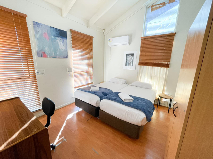 Bedroom 3, huge house with salt pool and spa, Adelaide