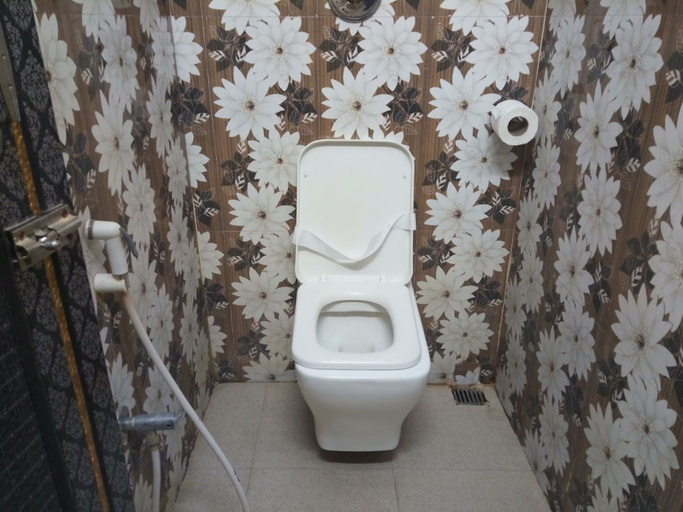 Bathroom 3, Hotel Asmeet, North 24 Parganas