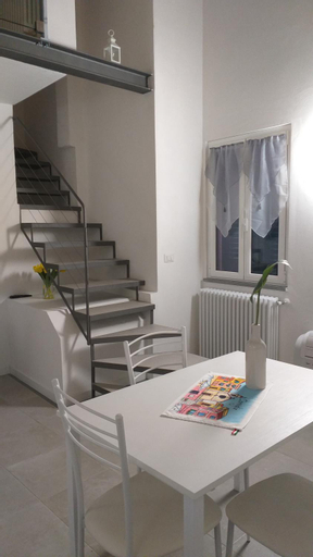 Dining Room 4