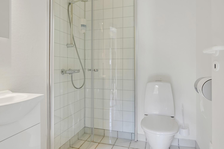 Bathroom 4, Den Gamle Kro Hornslet, Syddjurs