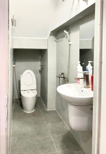Bathroom, Azalea Apartment, Ba Đình