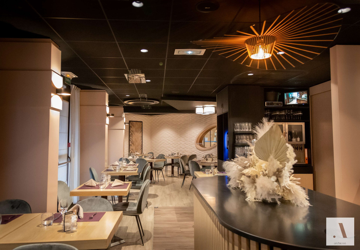 Food & Drinks 5, Kyriad Nevers Centre, Nièvre