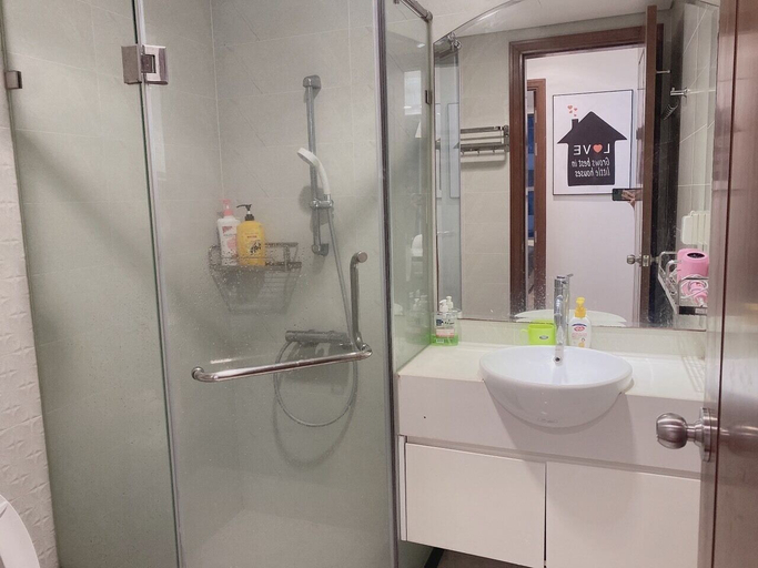 Bathroom 4, Vinhomes Times City 2 Bedrooms Apartment, Hai Bà Trưng