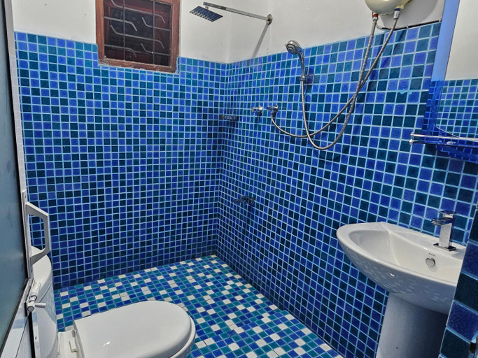 Bathroom 4, Ellakanda Nature Villa, Walallawita