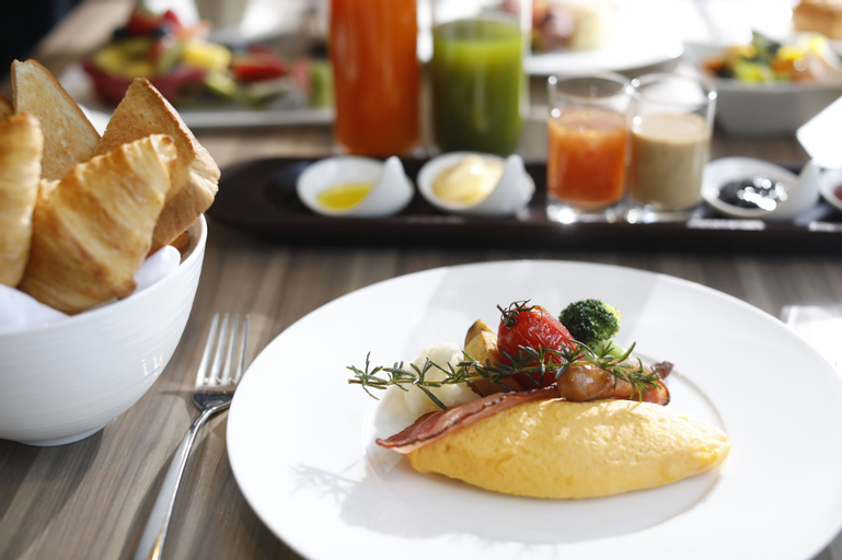 Food & Drinks 7