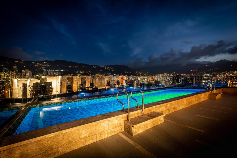 Sport & Beauty 2, York Medellin, Curio Collection by Hilton, Medellín