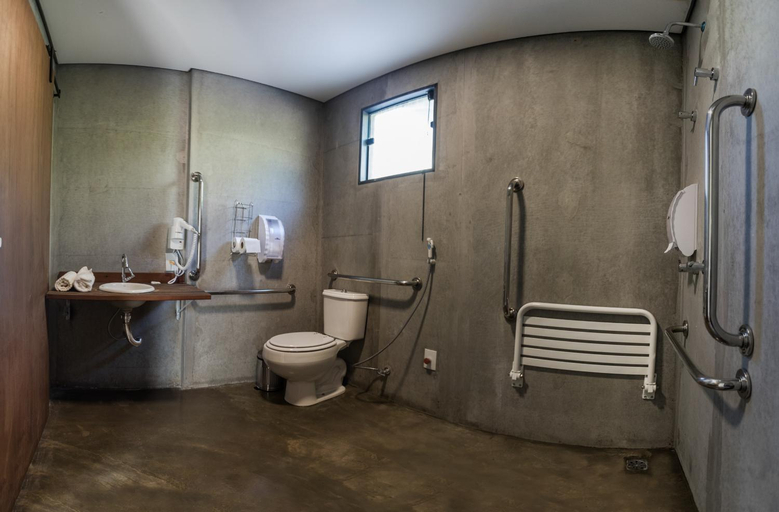 Bathroom 2, Hotel Fazenda Terra dos Sonhos, Bueno Brandão