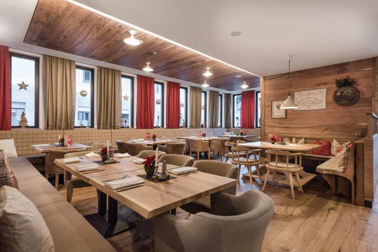 Food & Drinks 4, AlpenParks Hotel & Apartment Orgler Kaprun, Zell am See