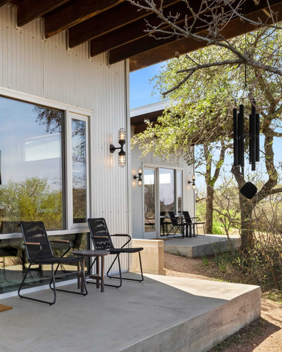 Others 4, Luxury Riverfront Retreat | 6 Cabins | Private Pool, Llano