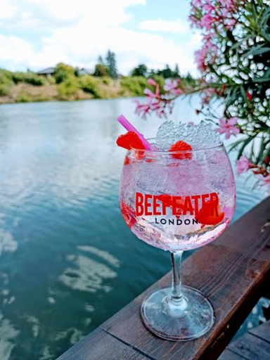 Food & Drinks 3, Seberak - ubytovani v CHATICKACH a GLAMPING, Praha 4