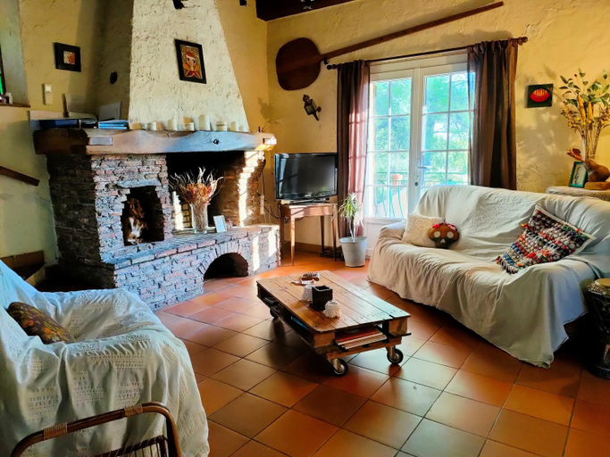 Others 4, Villa Les Chariotins, Var