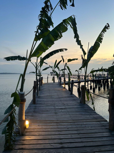 Others 4, Fundu Lagoon, Mkoani