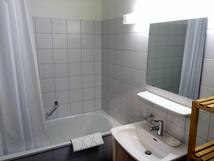 Bathroom 7
