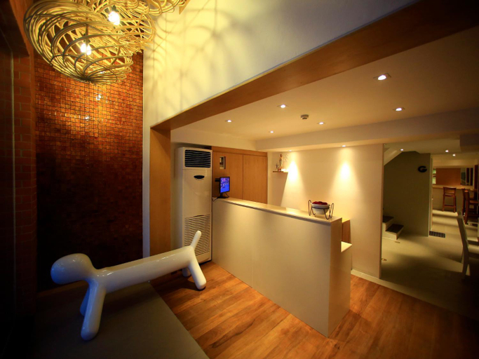 Others 5, Silom One, Bang Rak