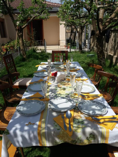 Food & Drinks, Kristina Mitllari 1, Pogradecit