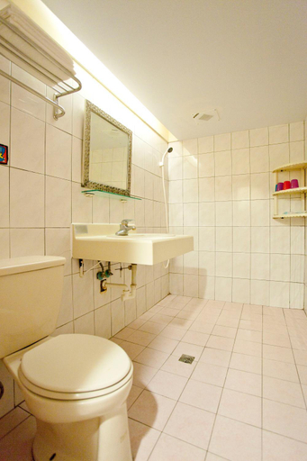 Bathroom 3, Bashi Channel Vacation B & B, Pingtung