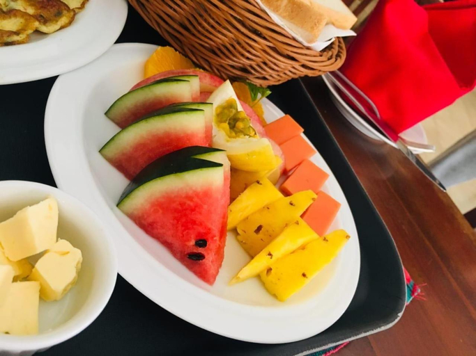 Food & Drinks 5, Bivon Reach Hotel, Wattala