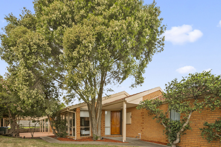 Exterior & Views 2, StayAU Family Home Pet Friendly, Casey - Berwick