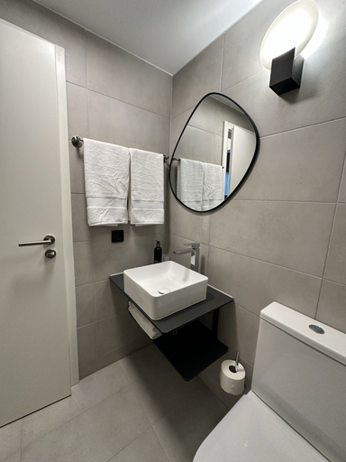 Bathroom 5, Aspire Palais Recklinghausen,Trademark Collection by Wyndham, Recklinghausen
