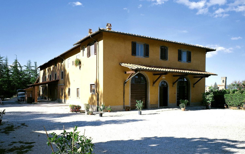 Exterior view 2, Tenute di Badia, Lucca