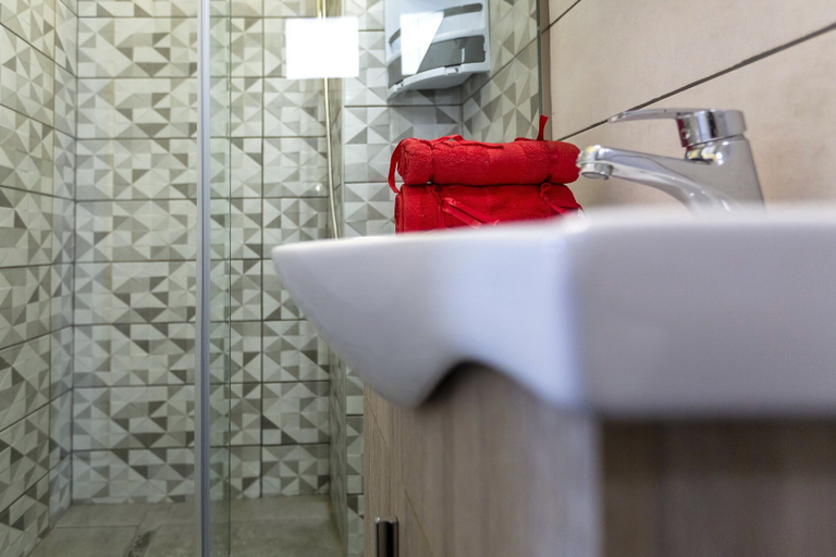 Bathroom 3, Dorita's Studio, Ionian Islands